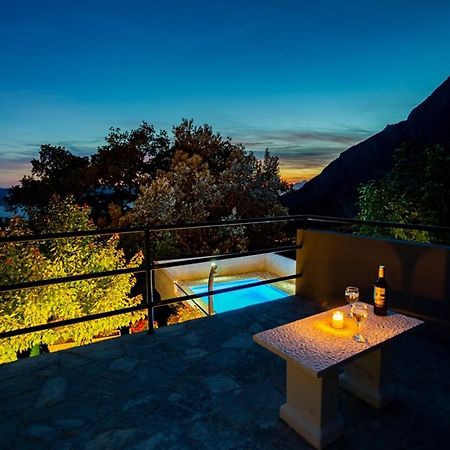 Stone House Nikolina With Heated Pool Villa Bast Bagian luar foto
