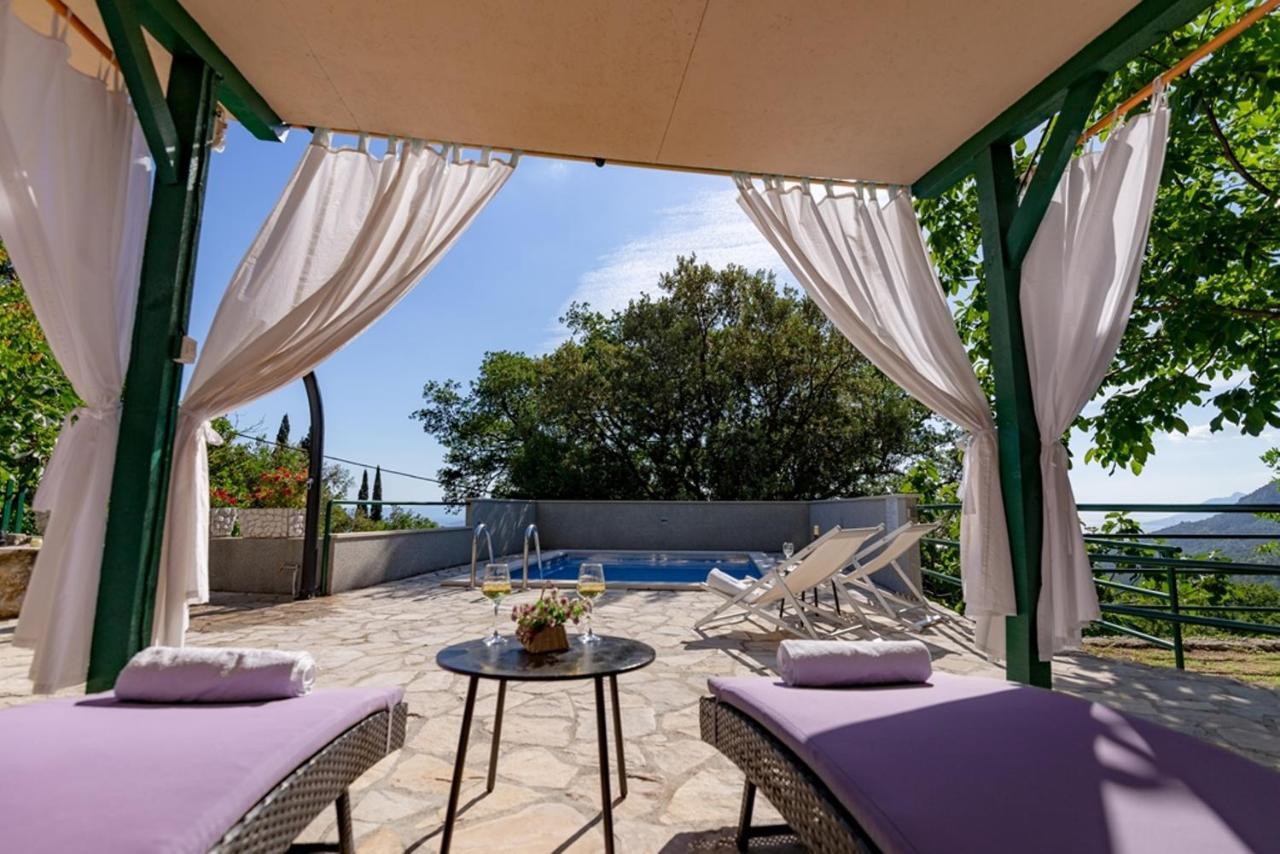Stone House Nikolina With Heated Pool Villa Bast Bagian luar foto