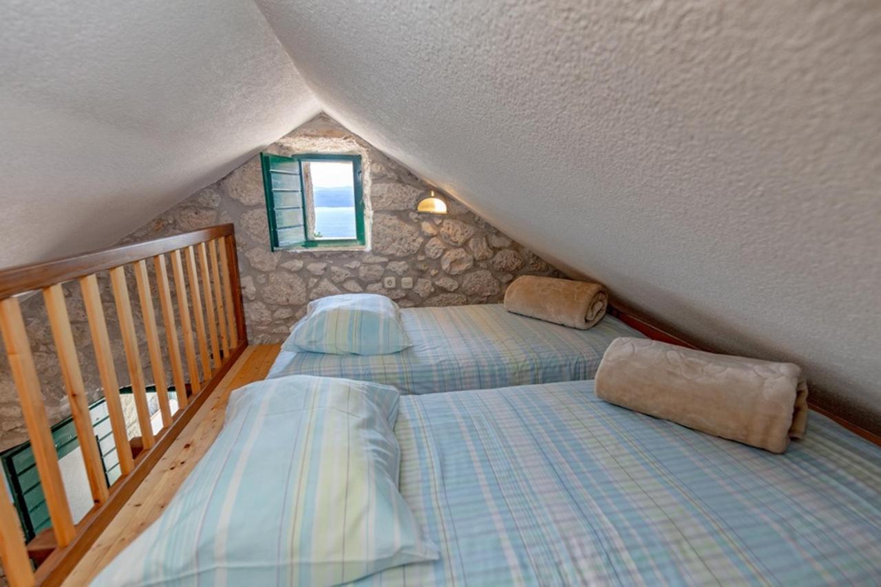 Stone House Nikolina With Heated Pool Villa Bast Bagian luar foto
